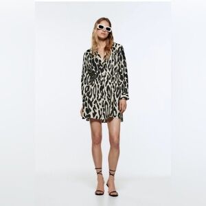 Women’s Zara Animal Print Fall Shirt Festival Dress Black and White Long Sleeve